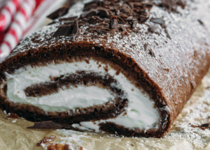 Rychlá šlehačková roláda bez mouky: Tento báječný recept chutná i s jahodami nebo mandarinkami