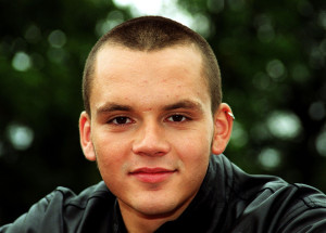 Zemřel zpěvák skupiny S Club 7. Paulu Cattermolovi bylo pouhých 46 let