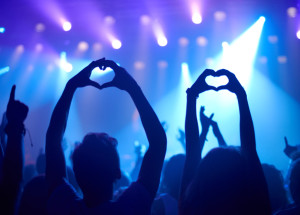 Hvězdě 90. let a králi tanečních hitů Dariu G diagnostikovali rakovinu konečníku ve 4. stadiu. Čeká ho těžký boj