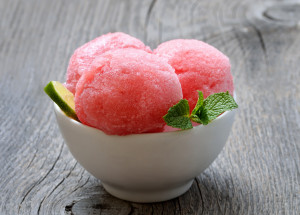 Melounová zmrzlina z 1 ingredience: Jednoduchý recept, po kterém nepřiberete