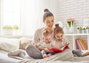 Manžel nařídil své manželce, ať je ženou v domácnosti. Tento muž nechce platit za školku