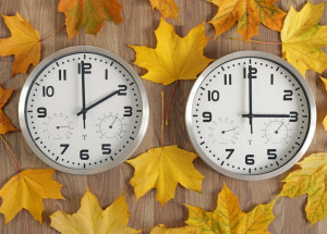 Změna času na zimní 2023 nás čeká poslední říjnovou neděli. Na jaké datum vychází?