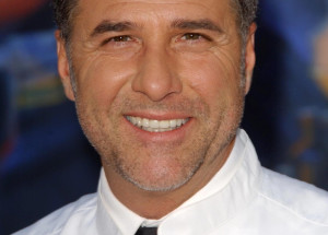 Televizní šéfkuchař Michael Chiarello náhle zemřel na anafylaktický šok. Osudnou mu byla potravinová alergie