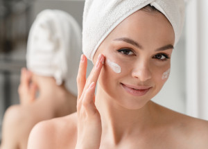 V zimě si pleť zaslouží speciální péči: Jak se o ni starat?