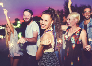 Konec večírků a návštěv klubů či barů. Mladá generace vyznává jiný životní styl