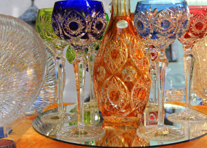 Babiččino křišťálové sklo je podklad. Některé kousky prodáte až za 10 tisíc korun