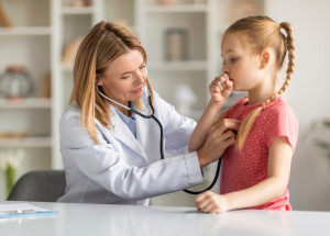 Epidemie černého kašle: Když se nemoc objeví ve třídě, do školy můžou jenom očkovaní, rozhodli hygienici