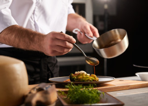 Ano, šéfe! hlásí návrat. Zdeněk Pohlreich vyzývá restaurace, aby se hlásily do jeho show