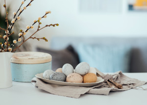 Velikonoční tradice na přestupný rok: Pomlázka se otáčí a mrskají holky