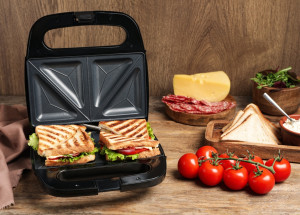 Trik, jak vyčistit toustovač a udržet jej čistý. Aneb užijte si tousty bez nepořádku