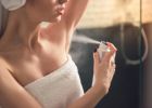 Mýty kolem antiperspirantů: Opravdu způsobují rakovinu prsu či Alzheimerovu chorobu?