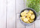 Vyléváte vodu z vařených brambor? Zbavujete se tak cenného zdroje vitaminů a minerálů