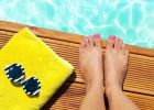 Trendy v pedikúře pro letošní léto: Ukažte své nohy v sandálkách a překvapte stylově upravenými nehty