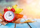 Poslední říjnový víkend si pospíme o hodinu déle. Čeká nás změna času z letního na zimní
