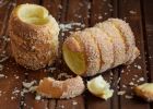 Recept na domácí trdelník, který chutná jako ze stánku. Tato voňavá delikatesa je nejlepší za tepla