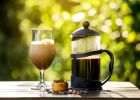 Domácí frappé z french pressu: Osvěžující recept připravíte rychle a jednoduše z pouhých dvou ingrediencí