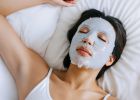 Noční maska je beauty trendem roku 2026. Během spánku vaše pleť získává hydrataci i svěží vzhled