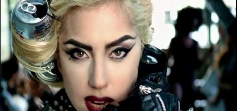 Lady Gaga miluje extravagantní účesy