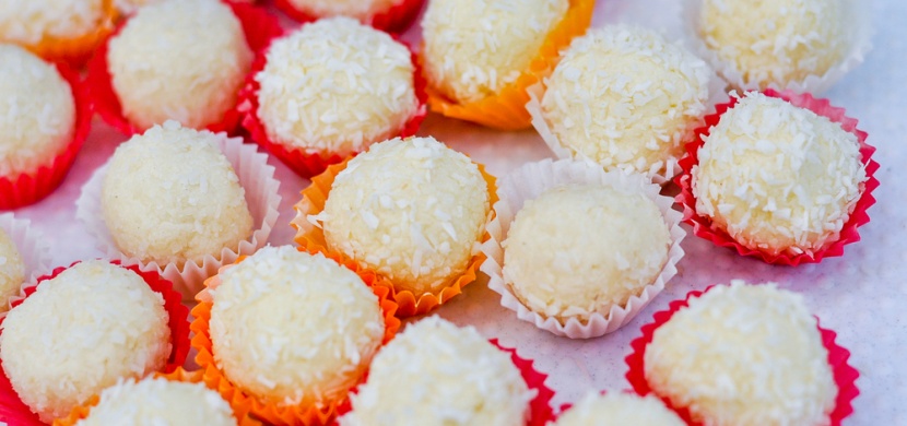 Domácí nízkokalorické Raffaello, které si můžete dopřát bez výčitek!