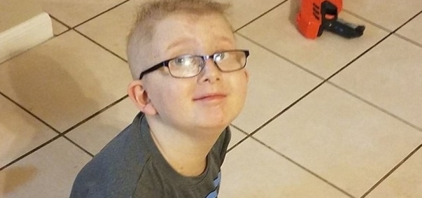 10tiletý kluk nechce spát ze strachu, že umře. To, co udělala jeho maminka, vám vžene slzy do očí