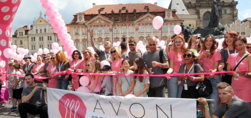 Po roce se opět NN NIGHT RUN a AVON BĚH vrací do Českých Budějovic