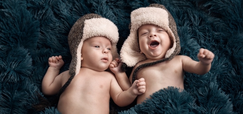 Americká dvojčata Joslyn a Jaxon jsou výjimečná: Každé z nich se narodilo v jiném roce