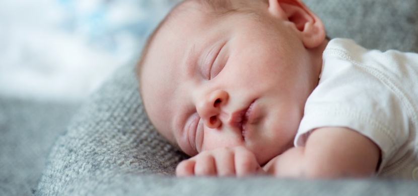 Britka Louise Warneford porodila po 18 potratech vytoužené dítě. Mámou se stala ve 48 letech