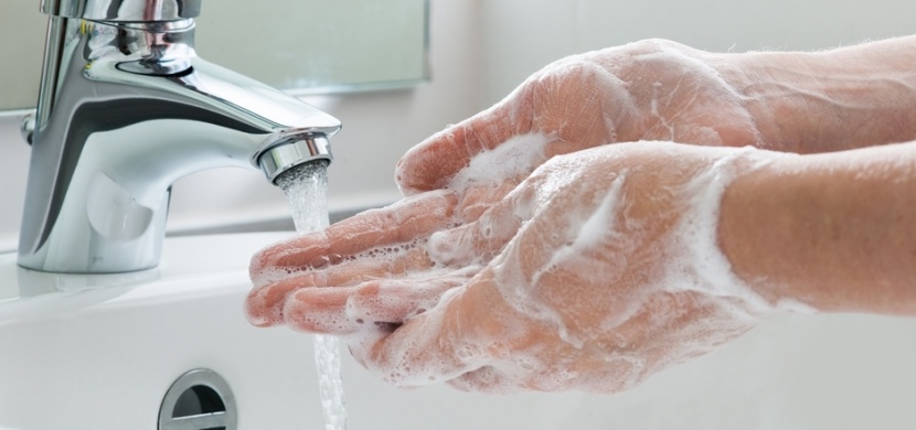 Jak si správně mýt ruce: Nezbytná znalost v době šíření nového koronaviru