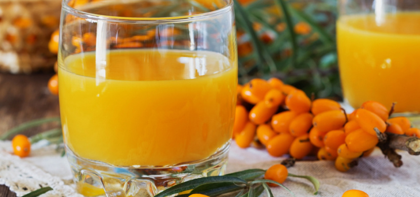 Domácí rakytníkový sirup za studena: Zdravý recept, kterým doplníte vitamin C a posílíte imunitu