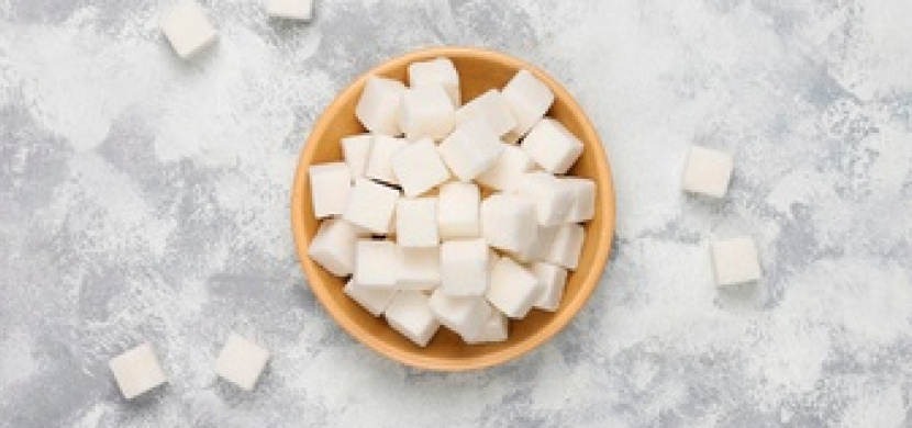 Skoncujte s cukrem: Proč nám škodí a jak ho nahradit?