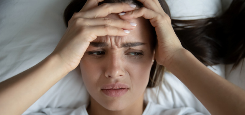 Pociťujete stres nebo vás bolí hlava? Pomozte si touto jednoduchou masáží