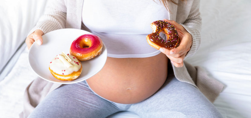 Těhotenské chutě bývají zvláštní. Za bizarní chuť na hlínu, písek či mýdlo může syndrom pika