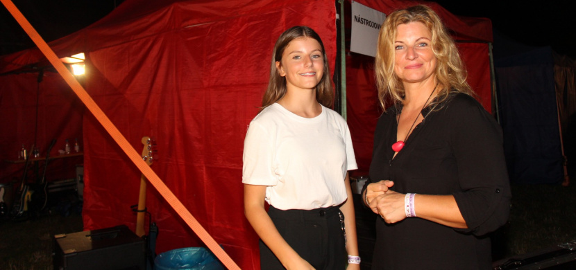 Dcera Petra Muka poprvé zazpívala na veřejnosti. 15letá Noemi vystoupila na festivalu Kouřimská skála věnovaném vzpomínce na jejího tátu