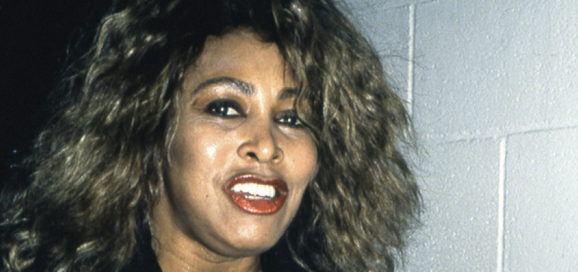 Zemřela zpěvačka Tina Turner. Rockové babičce bylo 83 let