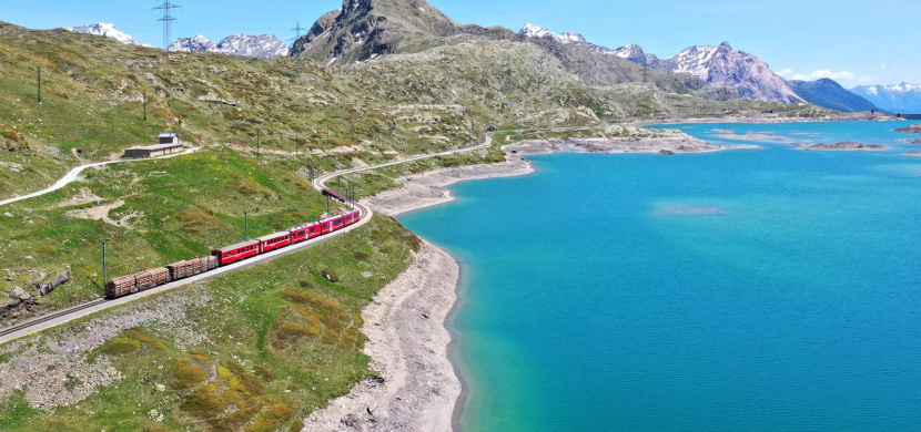 Rhétské dráhy – Bernina Expressem kolem ledovců a jezer