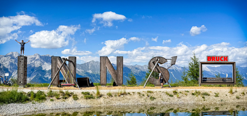 Innsbruck – mix outdooru a kultury u vstupní brány Alp